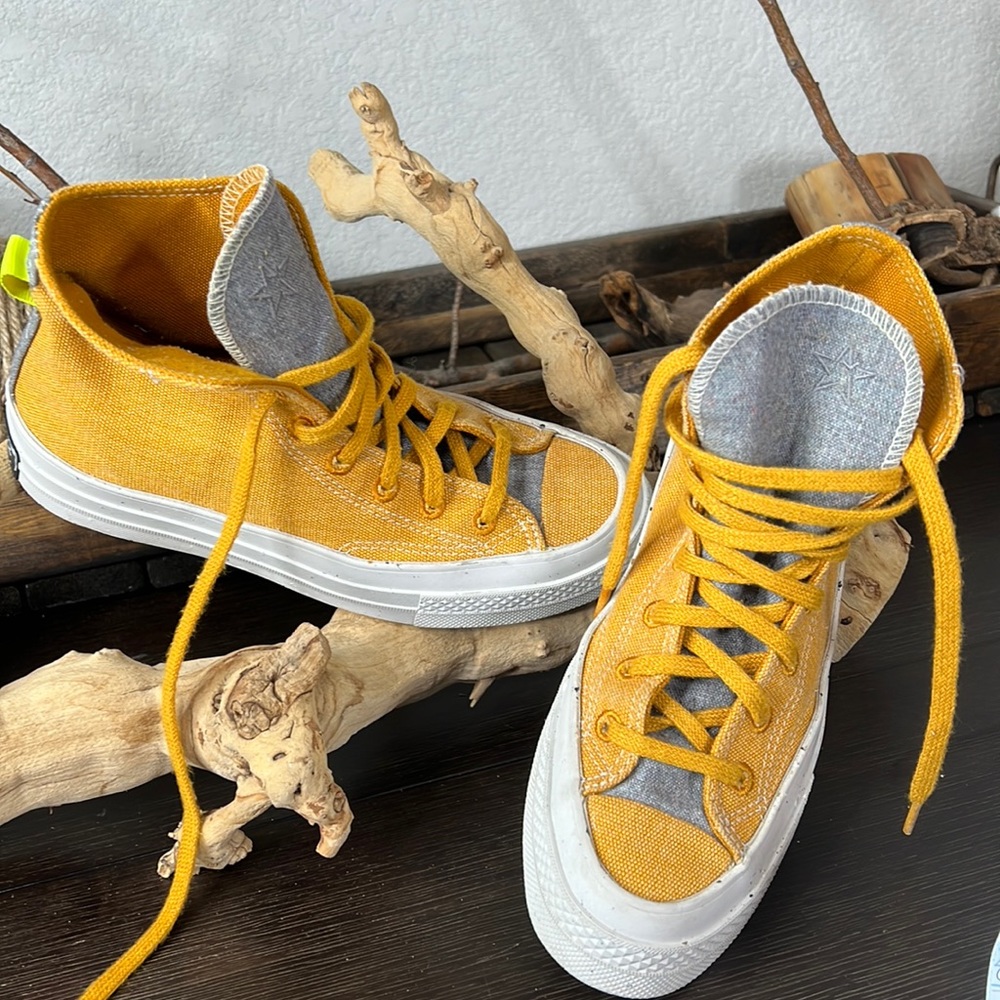 Chuck Taylor All Star Renew high top sneaker